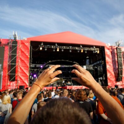 Escenario en festival de música